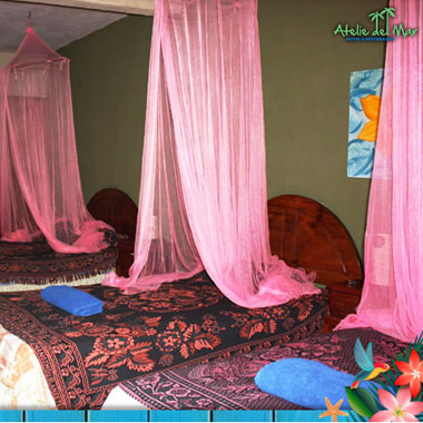 1 double 2 single beds 3 - 4 P.